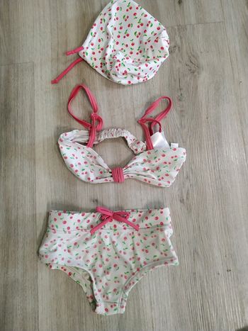 Maillot de bain 2 pièces et son sac