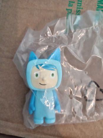 Figurine tonie créatif bleudiscontinuée neuve sous blister.