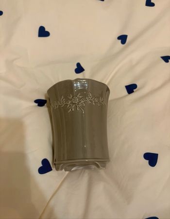 Pot gris avec couvercle amadeus
