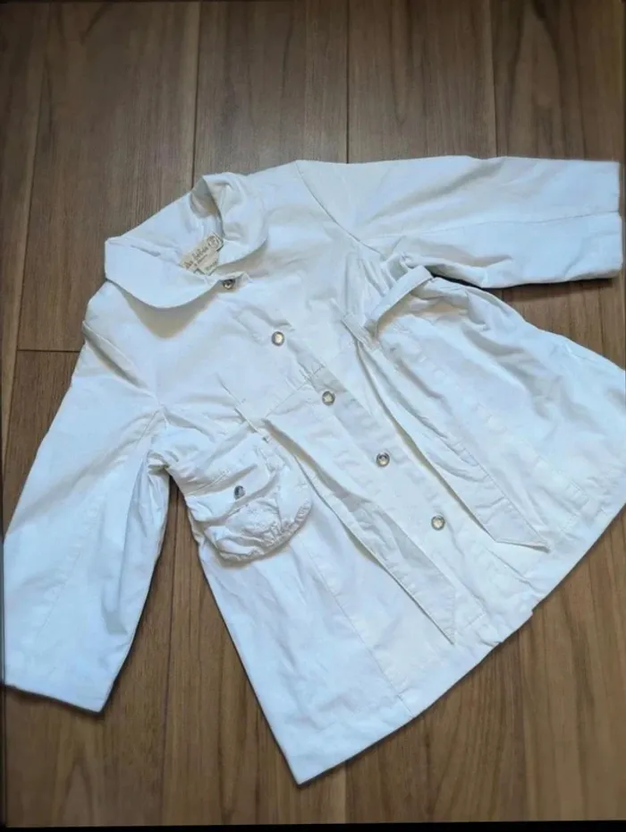 Manteau trench boutons strass