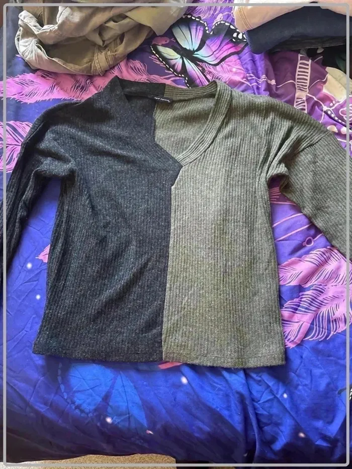 Pull fin taille 42 bi colore marque new laviva