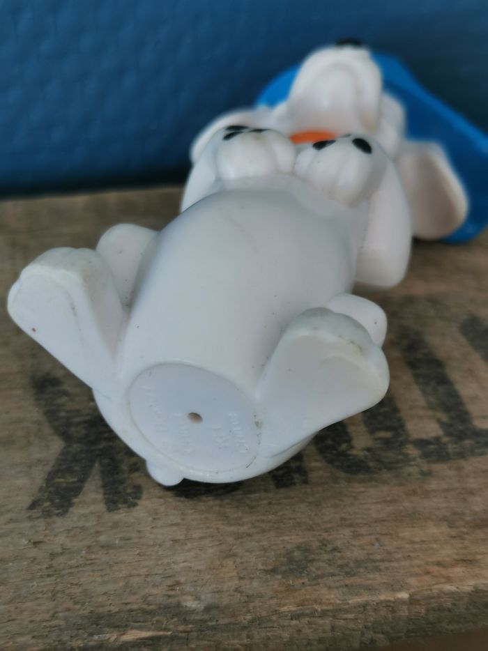 Figurine Dalmatien avec casquette bleue Disney - photo numéro 5