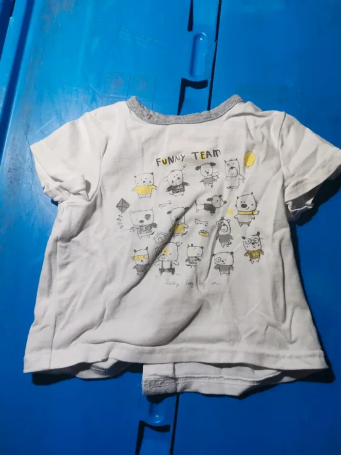 T-shirt