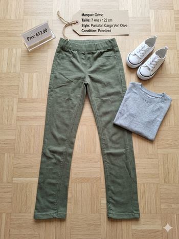  Élégant Pantalon Gémo Vert Olive – Taille 7 ans
