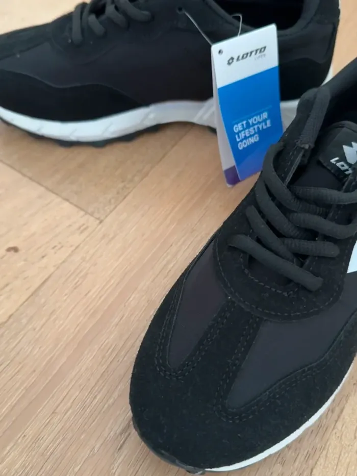 Baskets Lotto noir taille 37 neuf - photo numéro 7