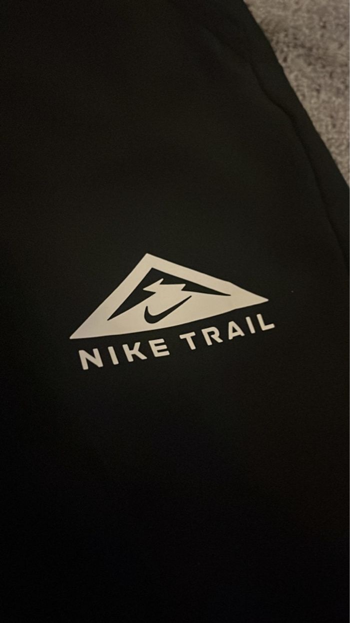Jogging Nike Trail noir taille L neuf (taille petit) - photo numéro 4
