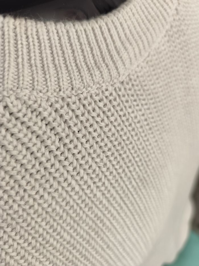 Pull de la marque Peak Performance taille L. Comme neuf. - photo numéro 5