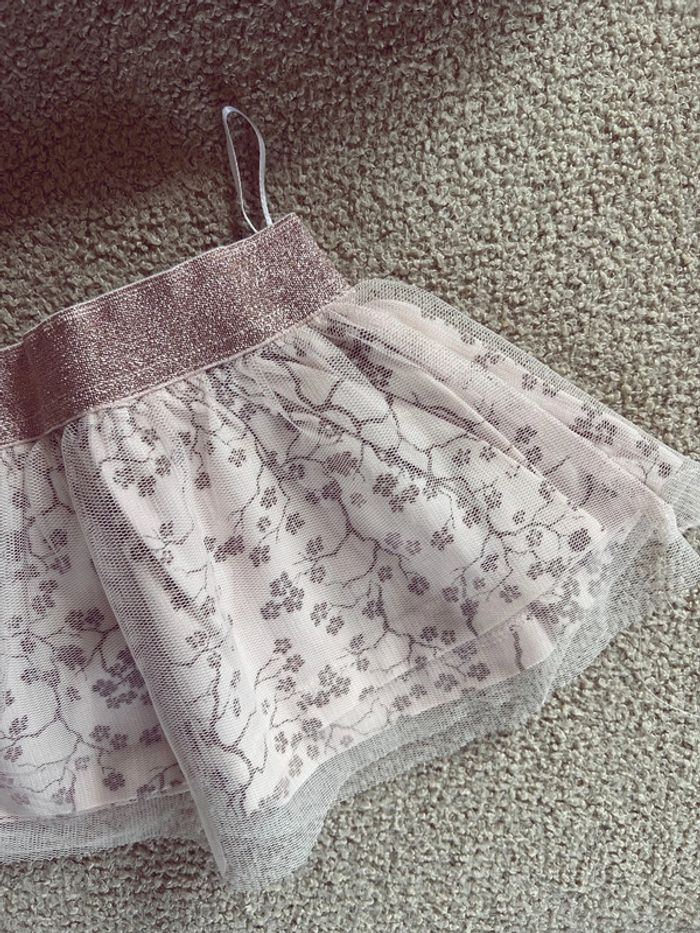 Jupe en tulle motif fleur / fleuri - photo numéro 2