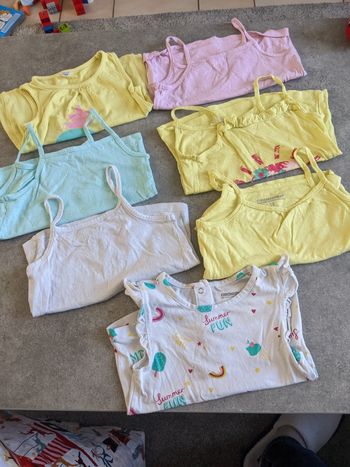 Lot de 7 débardeurs