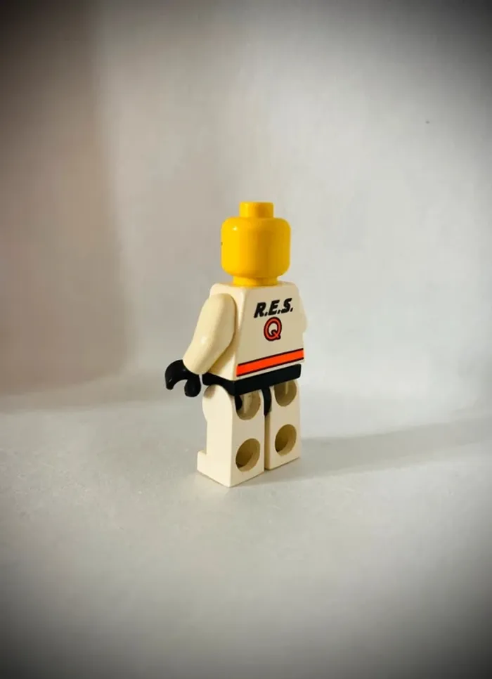 Minifigurine LEGO Vintage Res-Q-1 - 1988 - Bon état - photo numéro 3