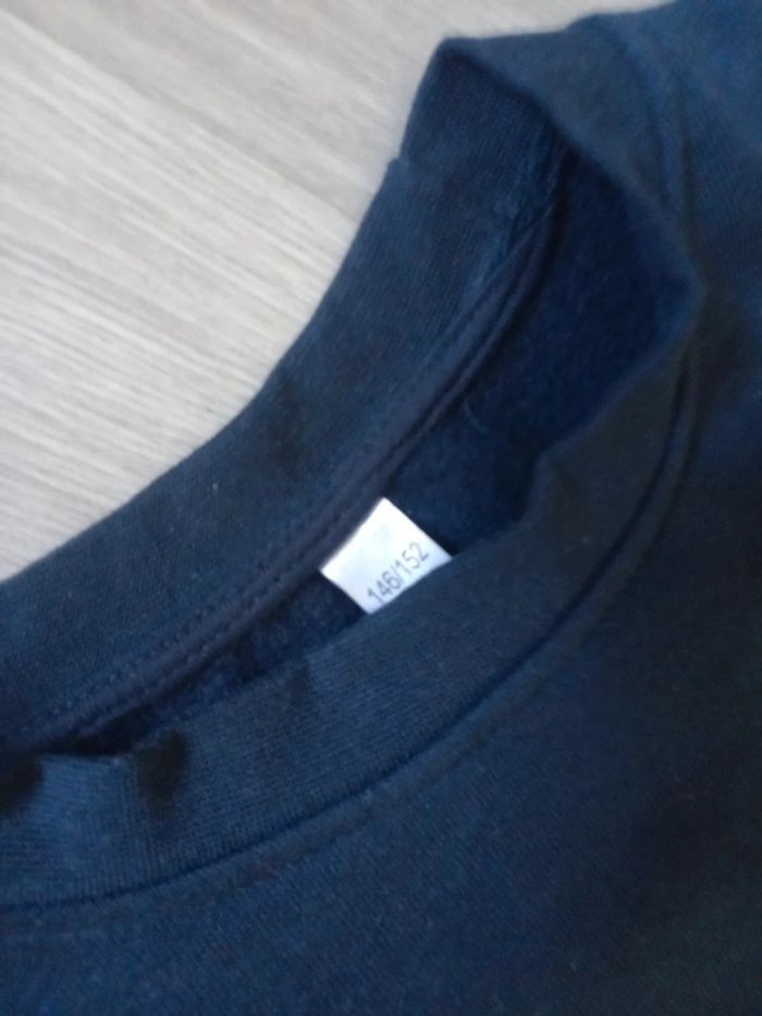 Pull bleu marine 11 ans - photo numéro 3