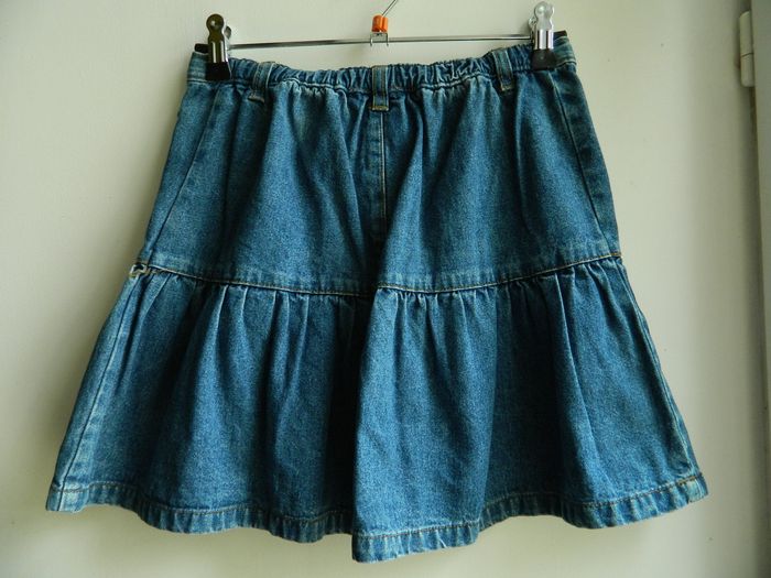 Jupe en jeans T 10 ans "Vertbaudet" - photo numéro 2