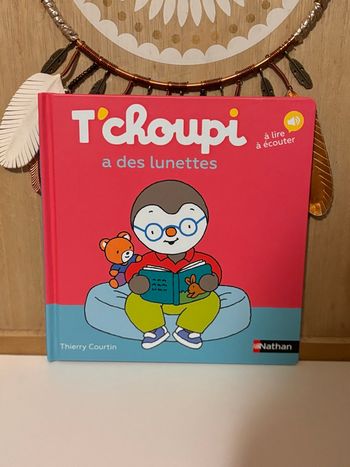 Tchoupi a des lunettes 