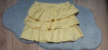 Jupe à volants okaidi jaune 8 ans état neuve