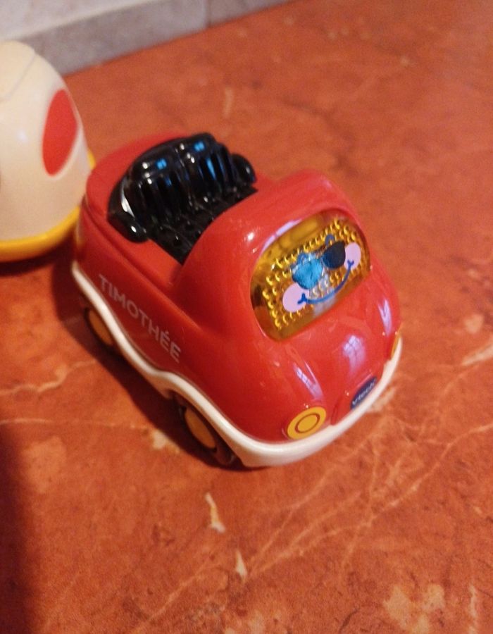 Timothee tut tut super cabriolet et sa remorque - photo numéro 2