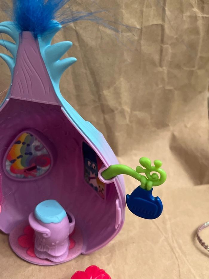 Hasbro Trolls 2015 – Salon de coiffure Trolls DreamWorks – figurine + accessoires - photo numéro 7