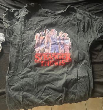 TEE shirt stranger things