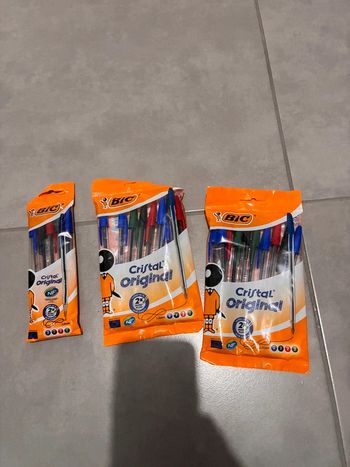 Lot stylos BIC neuf