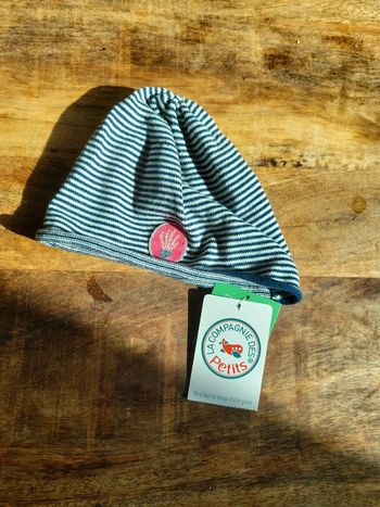 Bonnet rayures enfant fille taille 49 cm