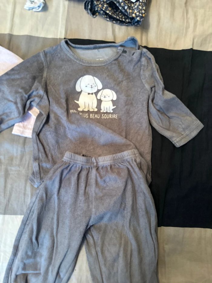 Lot de 2 pyjamas velour en 2 pièces avec pieds en 24 mois - photo numéro 3