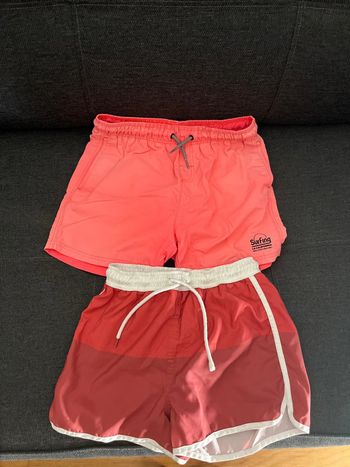 Lot 2 shorts de bain Kiabi et C&A taille 10 ans