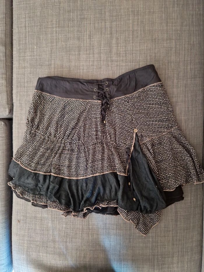 Petite jupe à volant - photo numéro 2