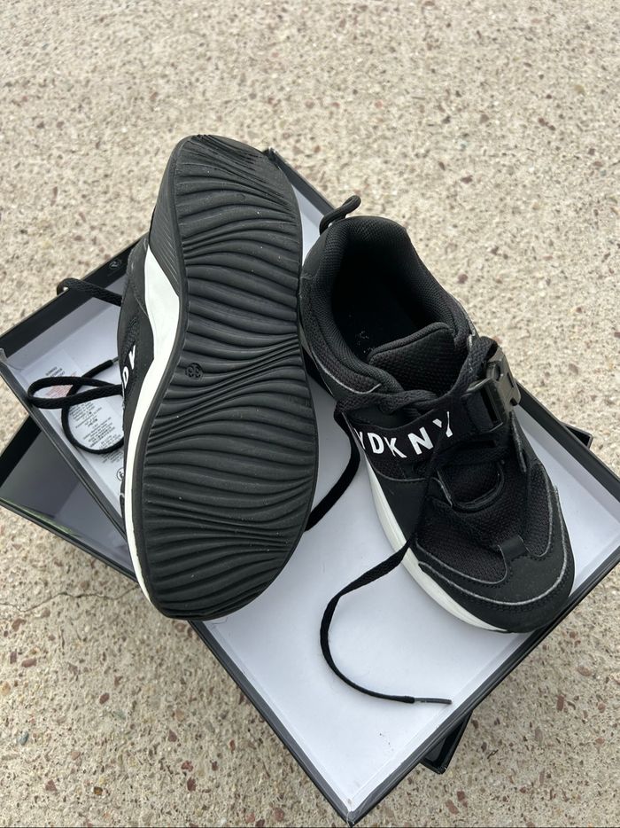 Basket DKNY - photo numéro 3