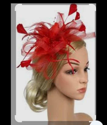 Serre tête rouge avec ornement 