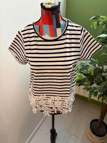 Tee-shirt Zara couleur noir et blanc Taille 40