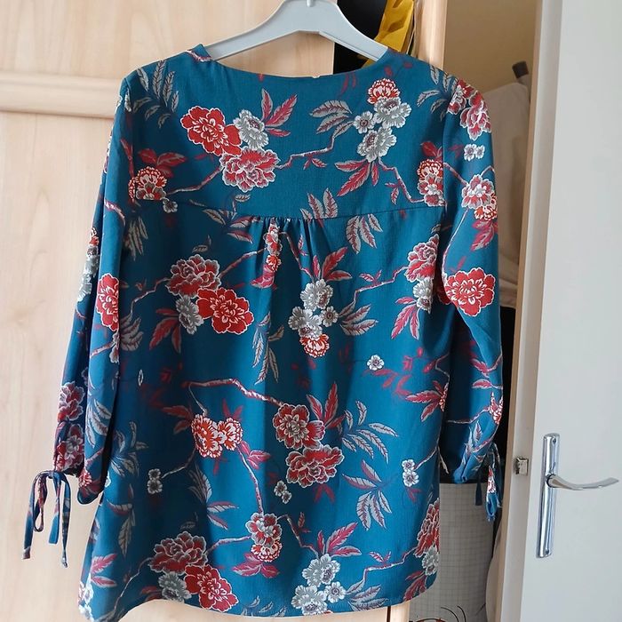 2 Hauts  femme Taille 38 - photo numéro 5