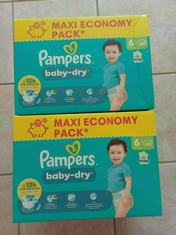 Deux cartons de couches pampers taille 6