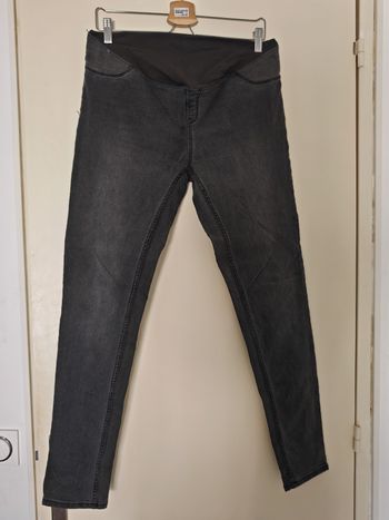Pantalon de grossesse