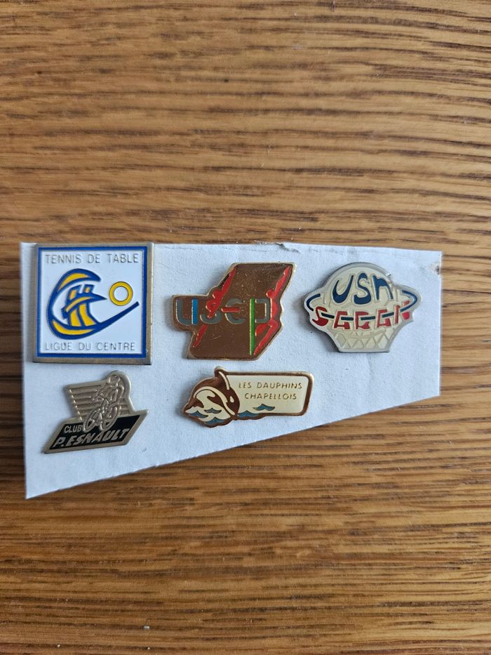 Lot de pin’s régionaux Loiret