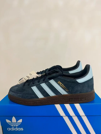 Adidas  HANDBALL SPEZIAL taille 44.5