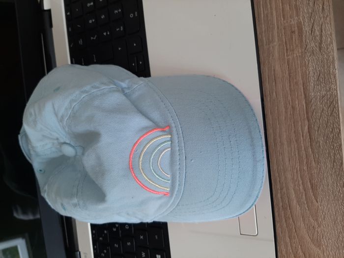 2 maillots de bain 2 pièces et 1 casquette pour filles Taille 7 ans - photo numéro 3