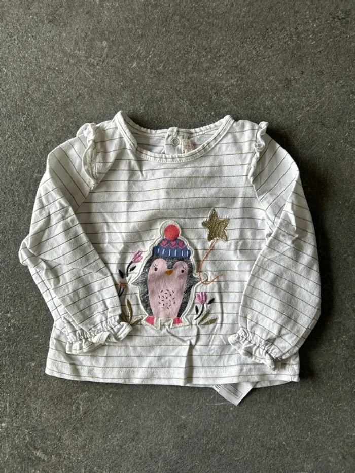 Ensemble salopette + 3 tee-shirt ML fille 9 mois - photo numéro 8