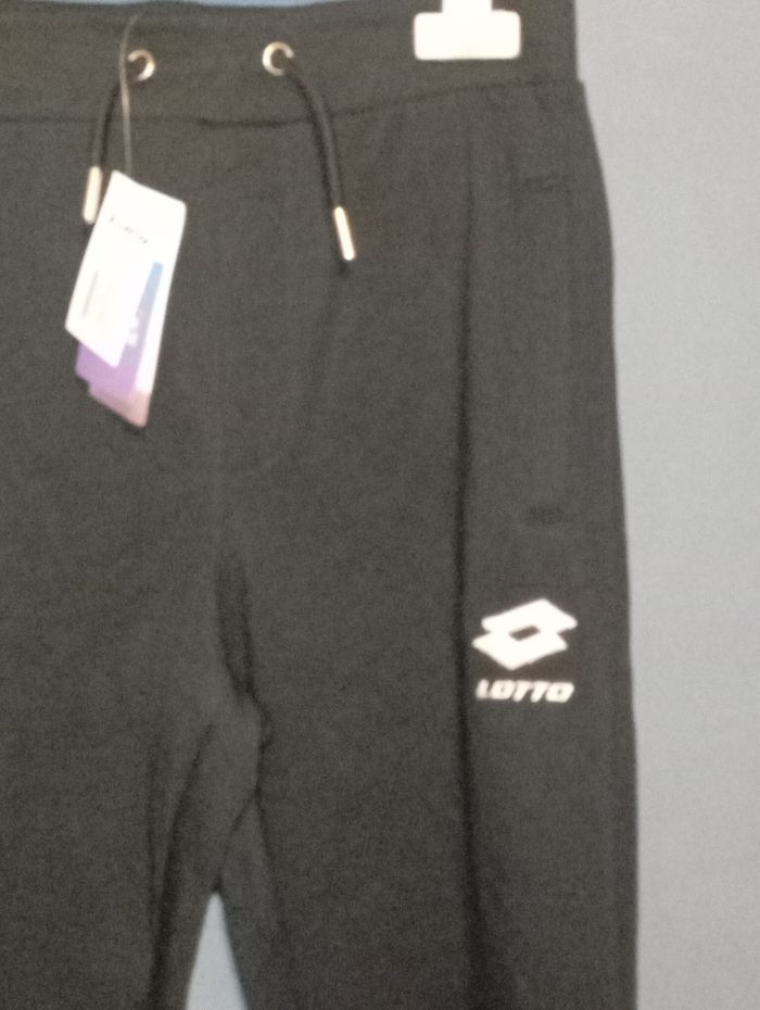 🏃♂️ Pantalon de jogging Lotto - Neuf avec étiquette - photo numéro 2