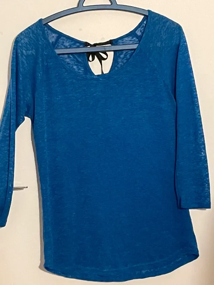 Pull bleu - photo numéro 3