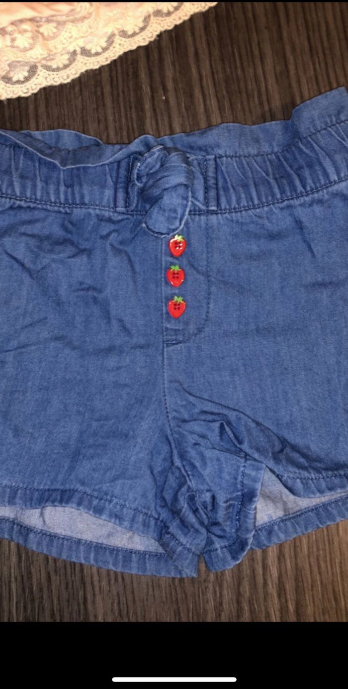 Lot 2 jupes et un short fille 2 ans - photo numéro 3