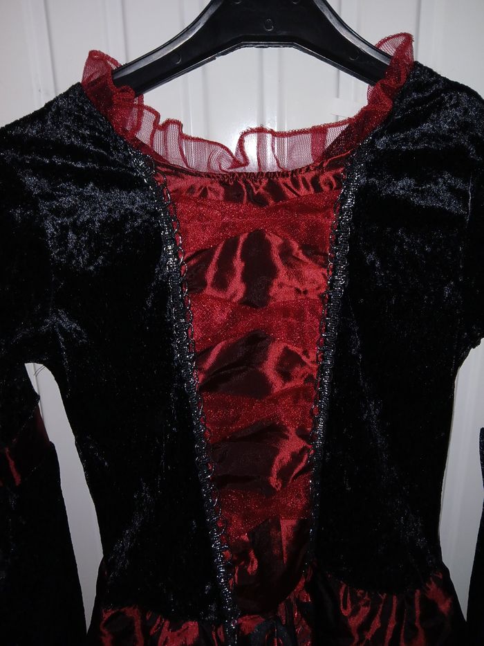 Robe fille déguisement vampire ou autre 9 - photo numéro 7