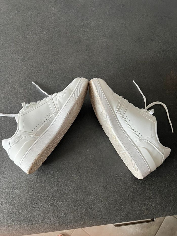 Paire de basket Lacoste T-CLIP - photo numéro 6