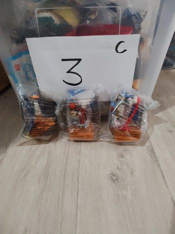 Figurine McDonald's space jam {}