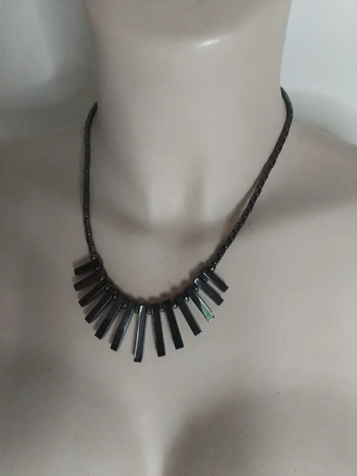 Collier artisanal en véritables pierres naturelles AGATE