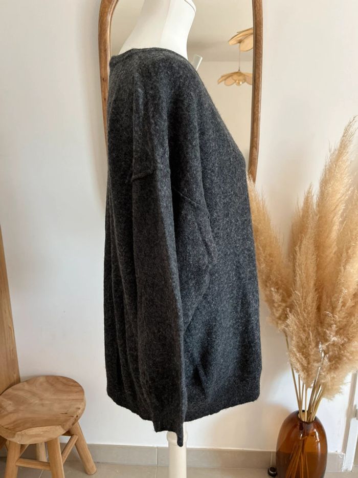 Pull gris col V en laine et alpaga American Vintage - photo numéro 4