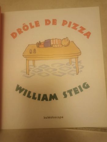 Livre "Drôle de pizza" en parfait état