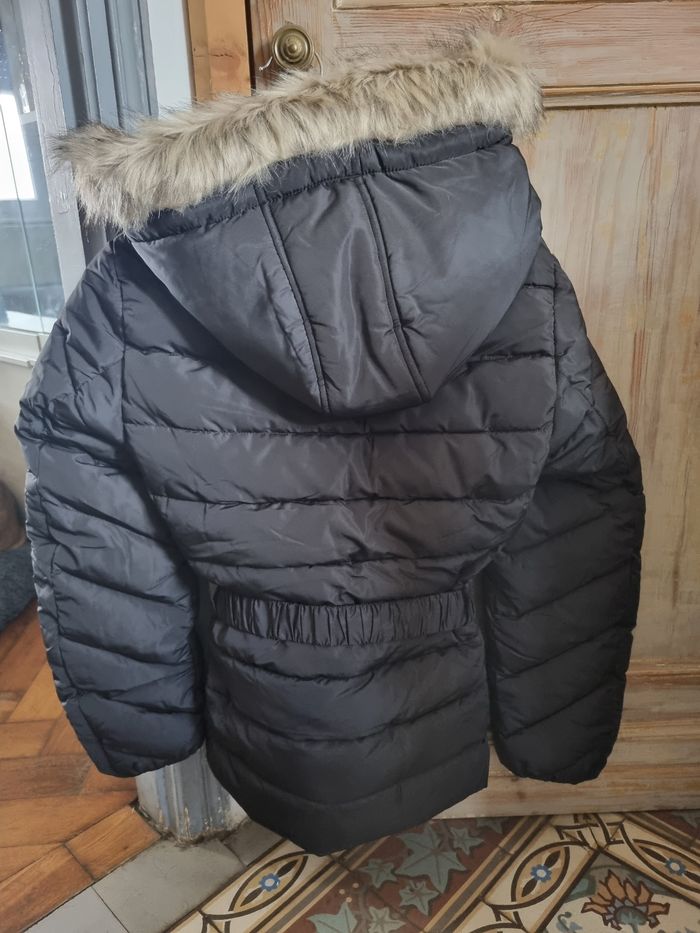 Manteau noir fourré - photo numéro 2