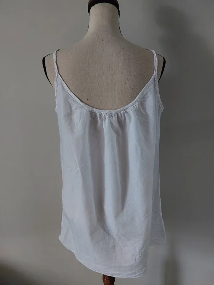 Debardeur blanc - photo numéro 4