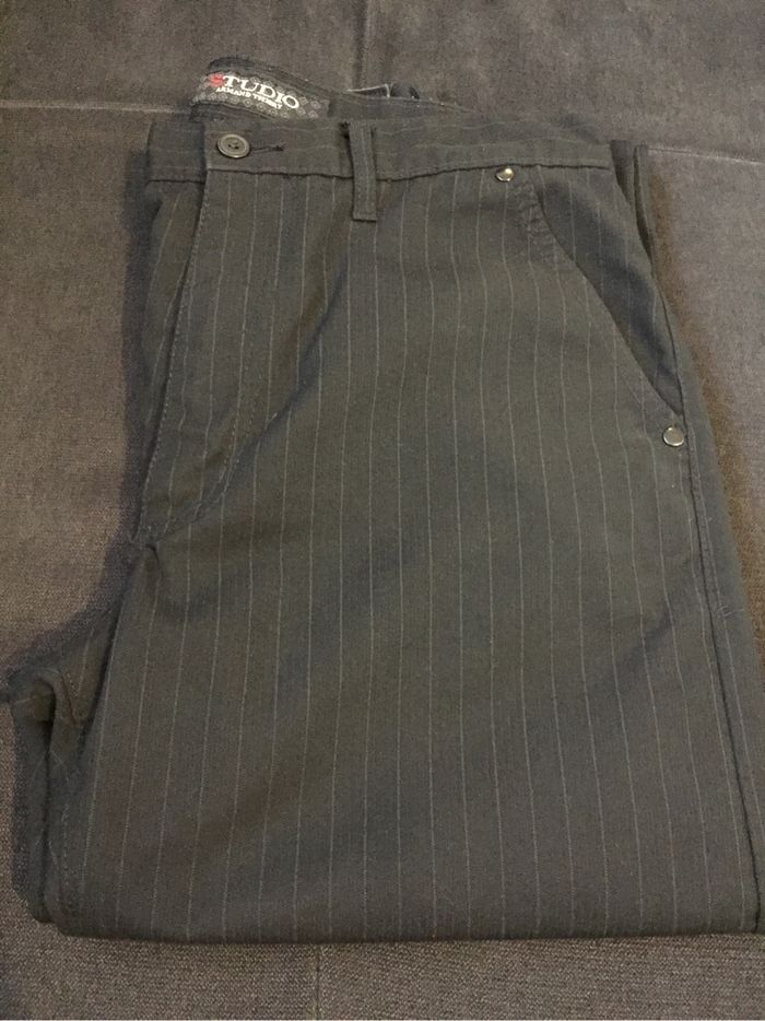 Pantalon homme « Studio Armand Thiery » taille 40 - photo numéro 2