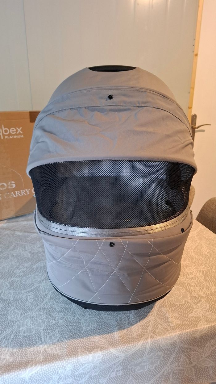 Nacelle cybex grise - photo numéro 4