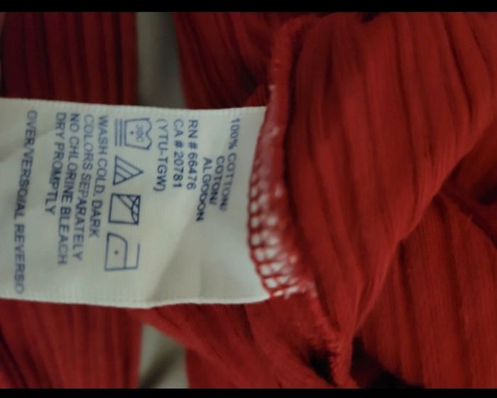 Haut Tommy Hilfiger Rouge – Maille Côtelée – Taille S-M-L - photo numéro 5